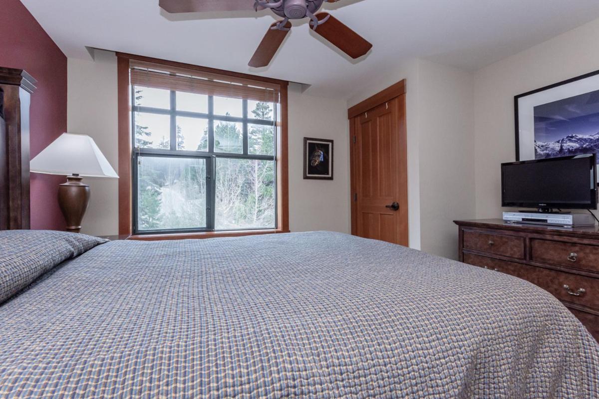 Village 1402 Mammoth Lakes Rom bilde